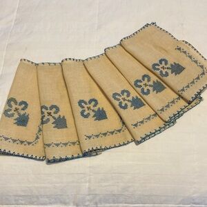 Hand embroidered napkins (set of 6)